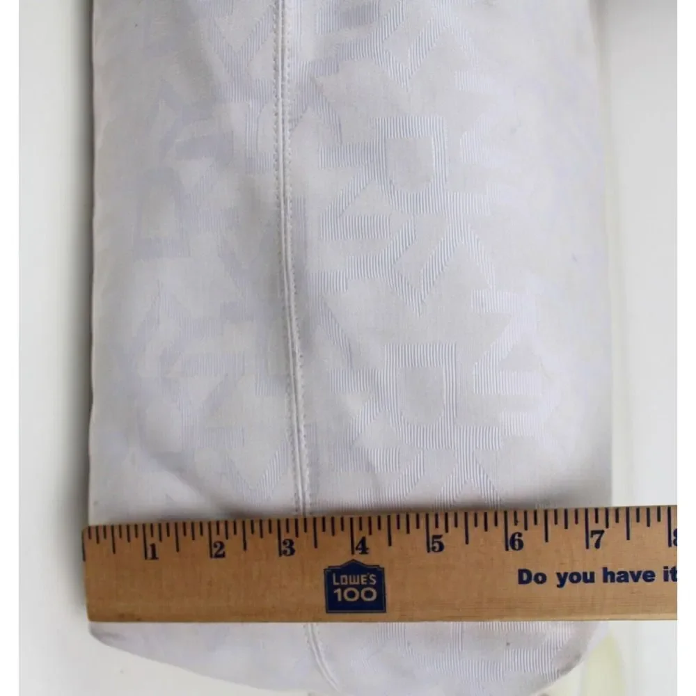 Dkny large signature